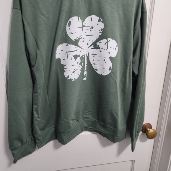St. PATTYS DAY Sweatshirt long sleeve - Picture 3 of 5